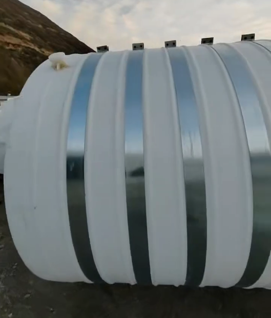 圆形张家川塑料桶批量交付案例：结构稳定，适配多行业液体储运需求